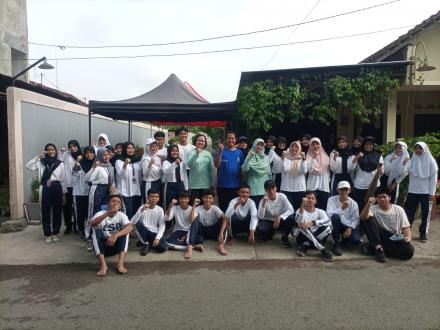 Bakti Sosial SMA N 8 Yogyakarta di Trimulyo 