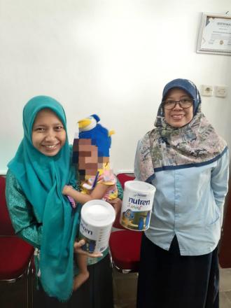 Pemberian Susu Pertumbuhan di Kalurahan Trimulyo