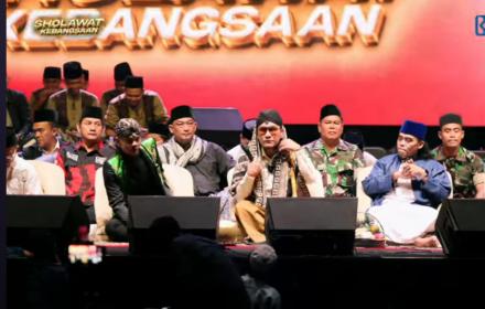 Sholawat Kebangsaan Ramaikan Lapangan Trimulyo