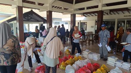 Penyaluran BPNT PPBMP kepada 95 KPM Kalurahan Trimulyo